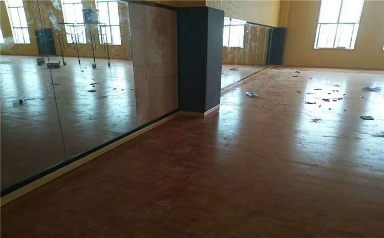 24厚實(shí)木運(yùn)動(dòng)地板品牌廠家