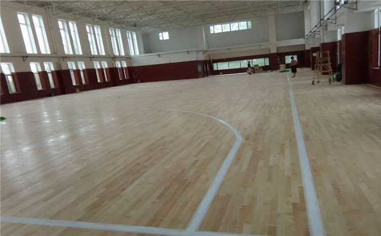 專業(yè)的籃球運(yùn)動(dòng)地板生產(chǎn)廠家