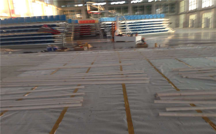 學(xué)校籃球場(chǎng)木地板市場(chǎng)價(jià)格表