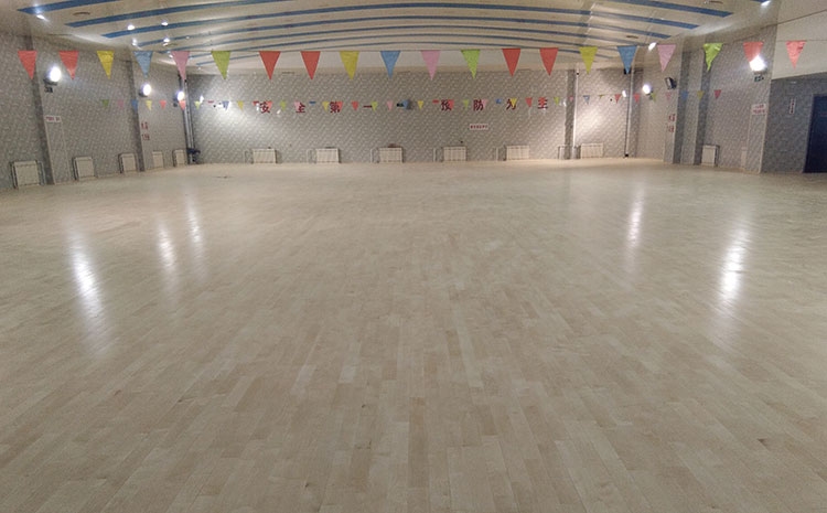 體育木地板地面基礎(chǔ)施工要求