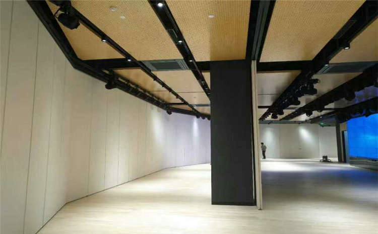 廣東實(shí)木運(yùn)動地板品牌電話