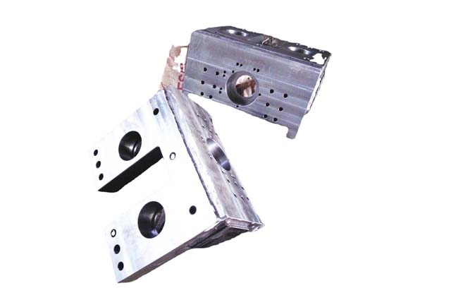 俄勒岡松運動體育地板怎么翻新